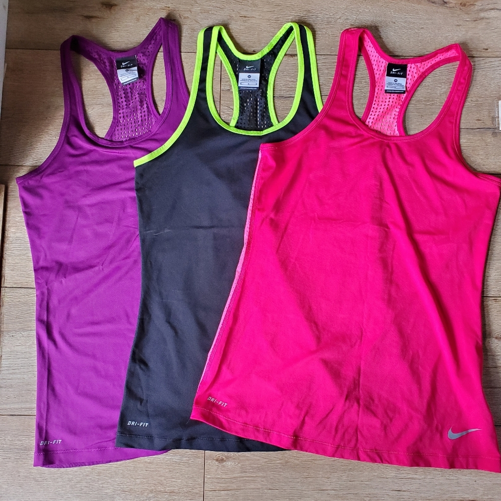 NWOT Nike run tank bundle!